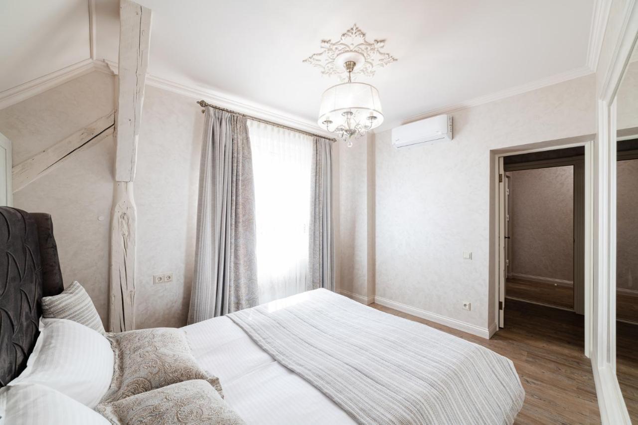 Lux Apartment On Duhnovicha Street .Free Parking. Użhorod Zewnętrze zdjęcie