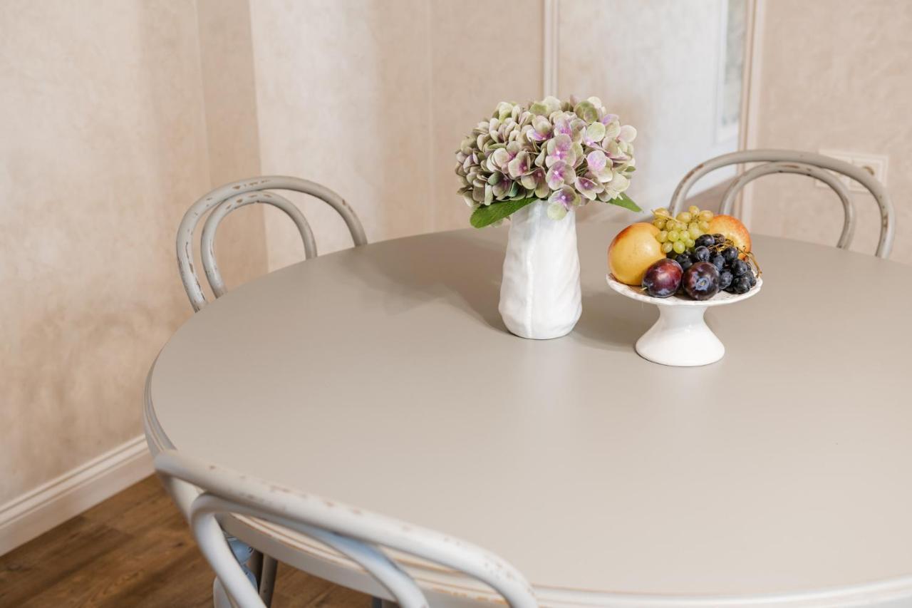 Lux Apartment On Duhnovicha Street .Free Parking. Użhorod Zewnętrze zdjęcie