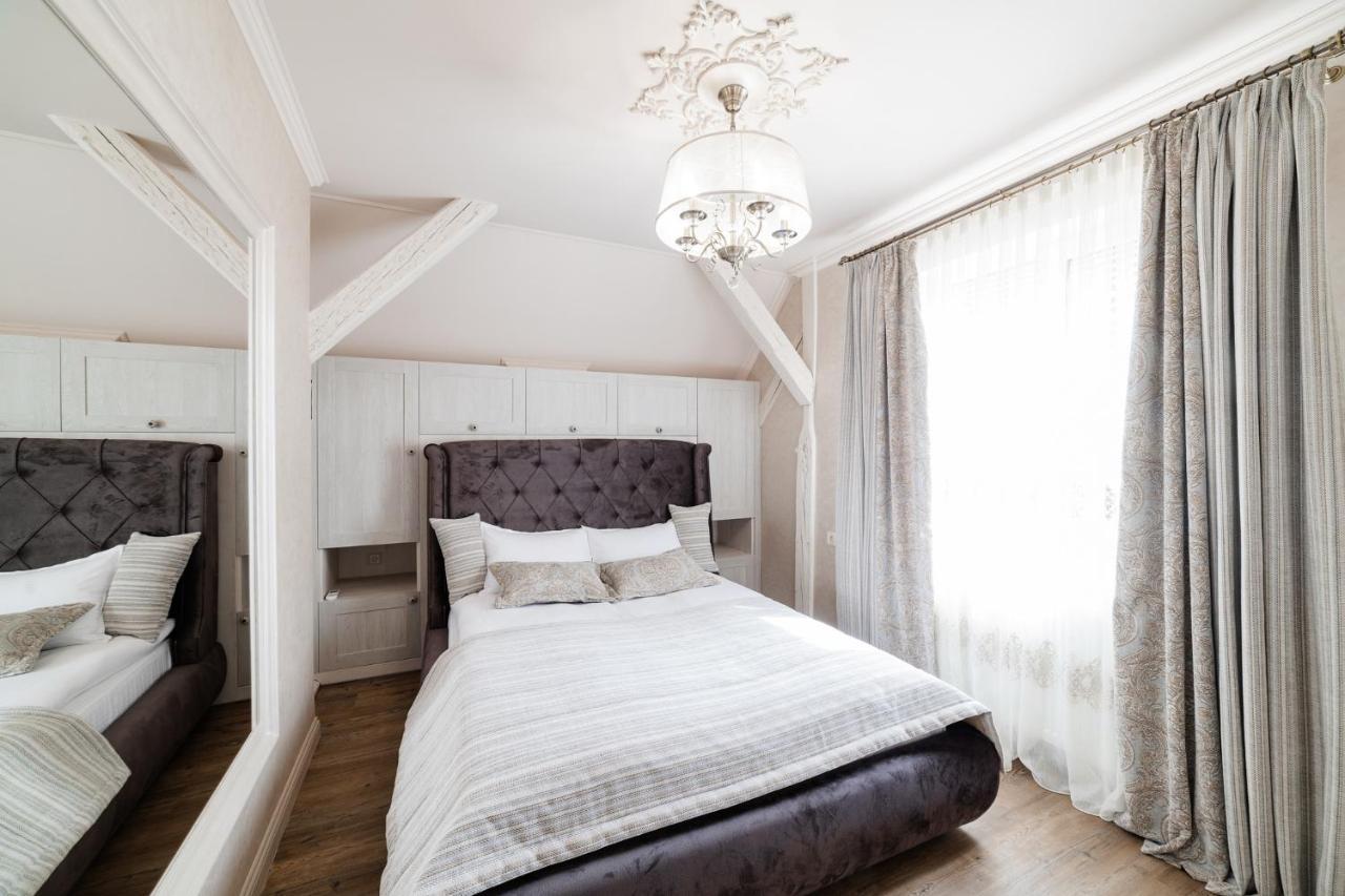 Lux Apartment On Duhnovicha Street .Free Parking. Użhorod Zewnętrze zdjęcie
