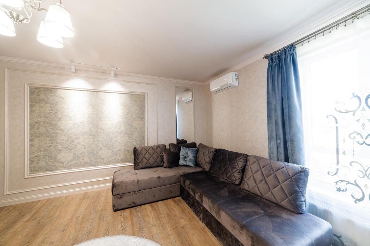 Lux Apartment On Duhnovicha Street .Free Parking. Użhorod Zewnętrze zdjęcie